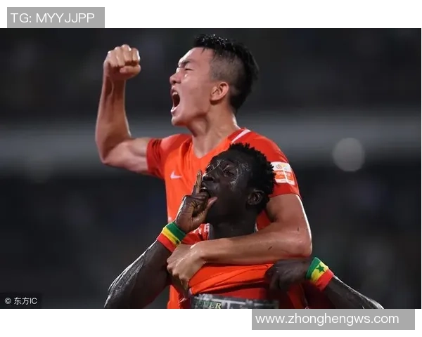 足球明星勇敢反击黑粉言论展现正能量与职业精神